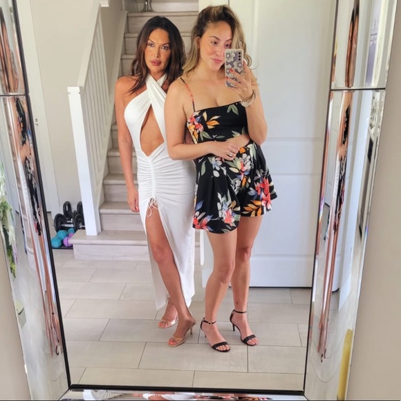 LEAU Adores Halter Dress in White worn once like new! - Picture 3 of 7